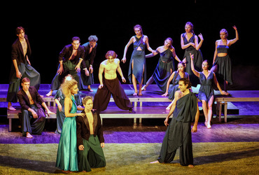 Студенты ГИТИСа сыграли «Сон в летнюю ночь» на сцене Калужского драмтеатра